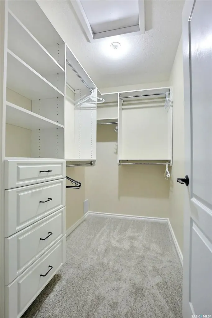10334 Wascana Estates Regina SK S4V 2X1