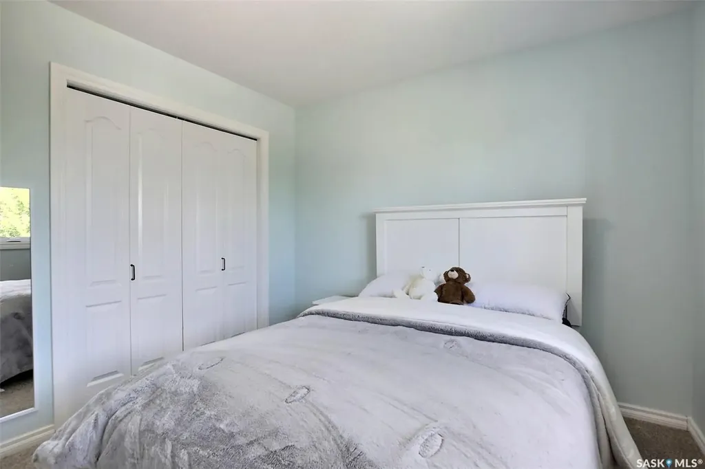 10334 Wascana Estates Regina SK S4V 2X1