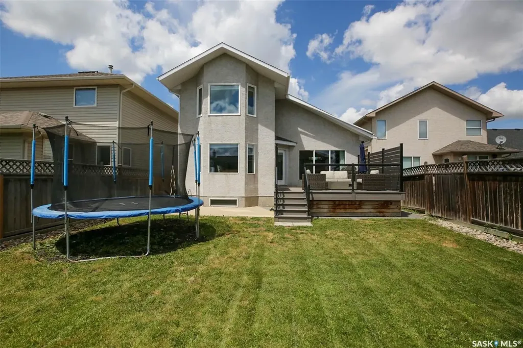 10334 Wascana Estates Regina SK S4V 2X1