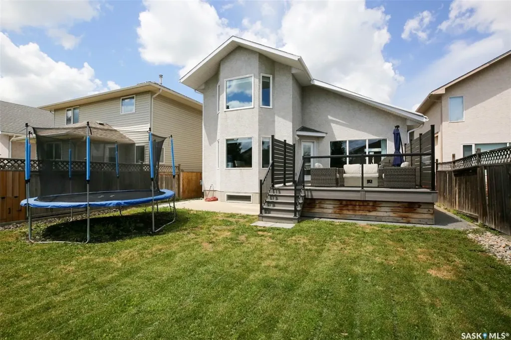 10334 Wascana Estates Regina SK S4V 2X1