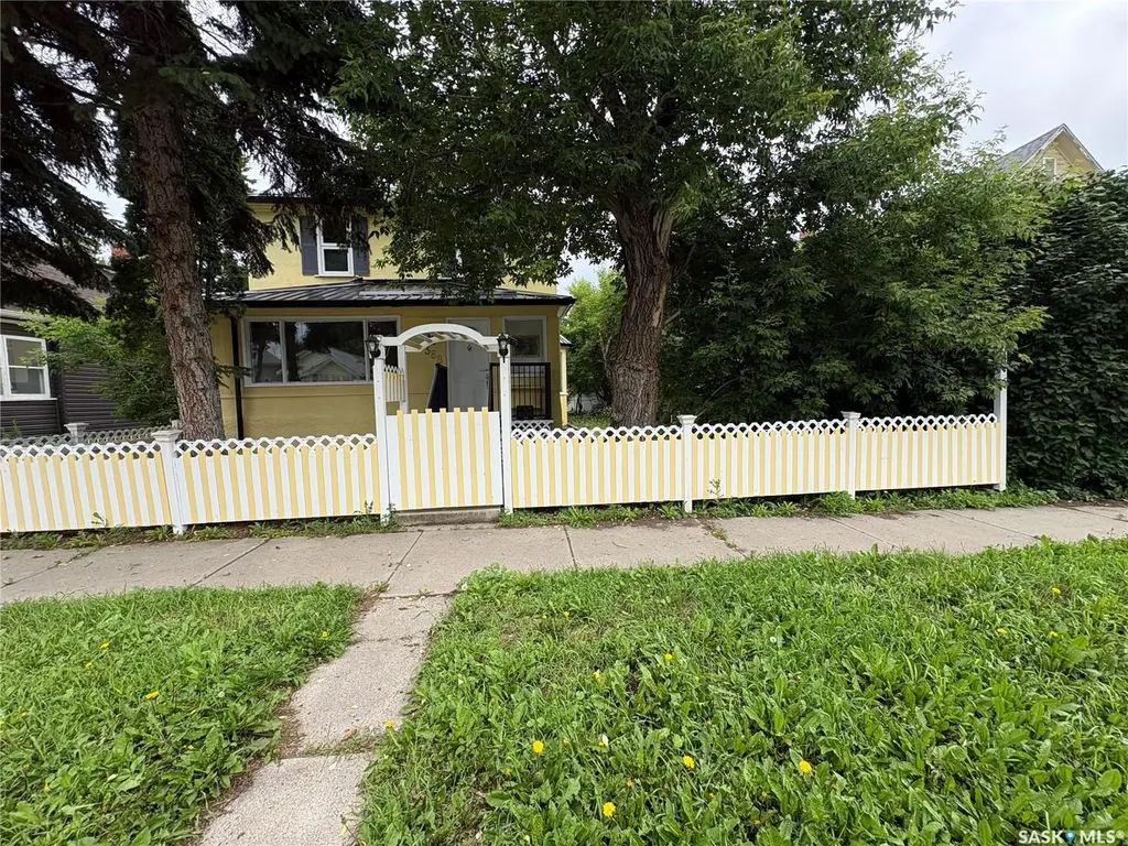 368 4th Avenue E Melville SK S0A 2P0