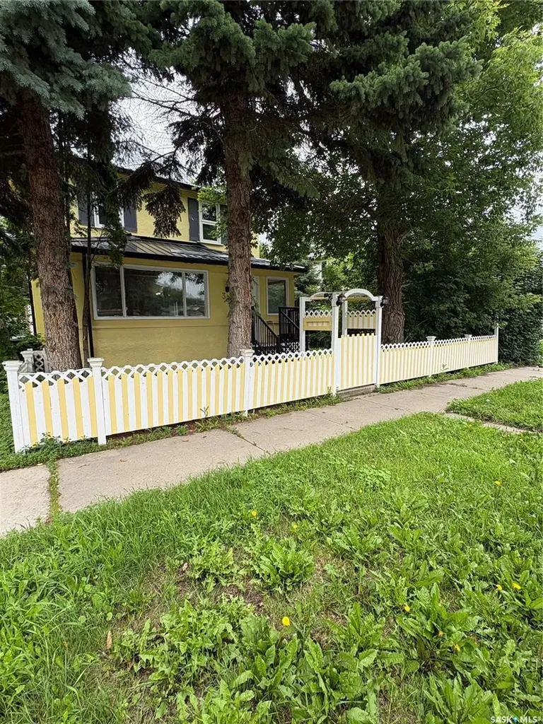 368 4th Avenue E Melville SK S0A 2P0