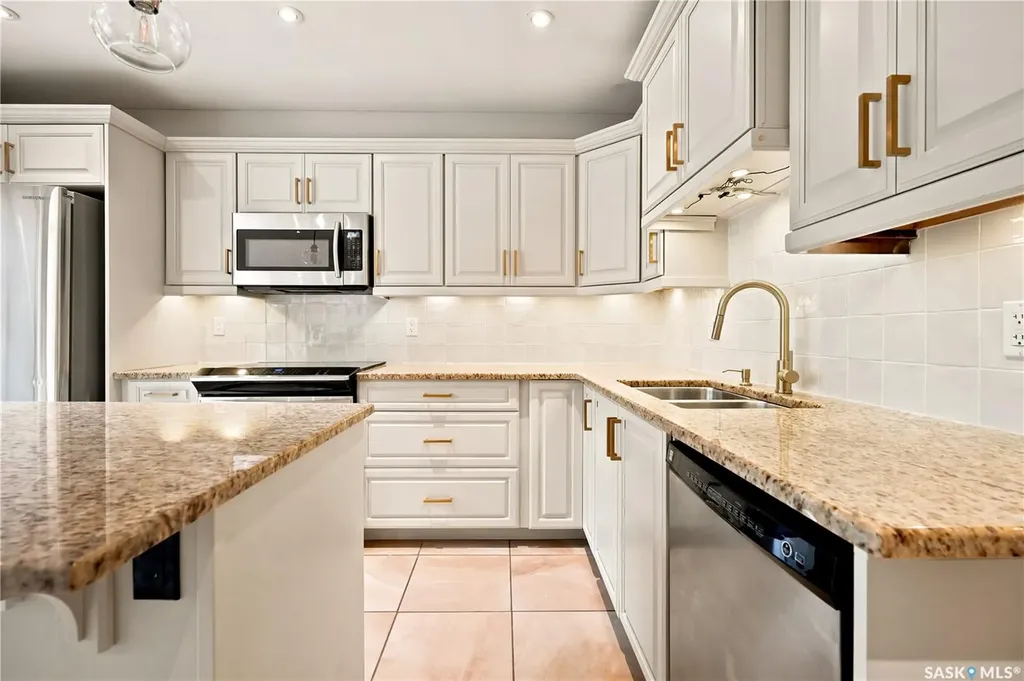 19 Martin Crescent Regina SK S4S 6L6