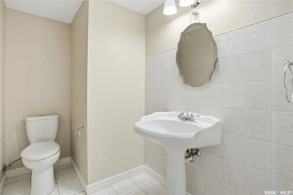 19 Martin Crescent Regina SK S4S 6L6