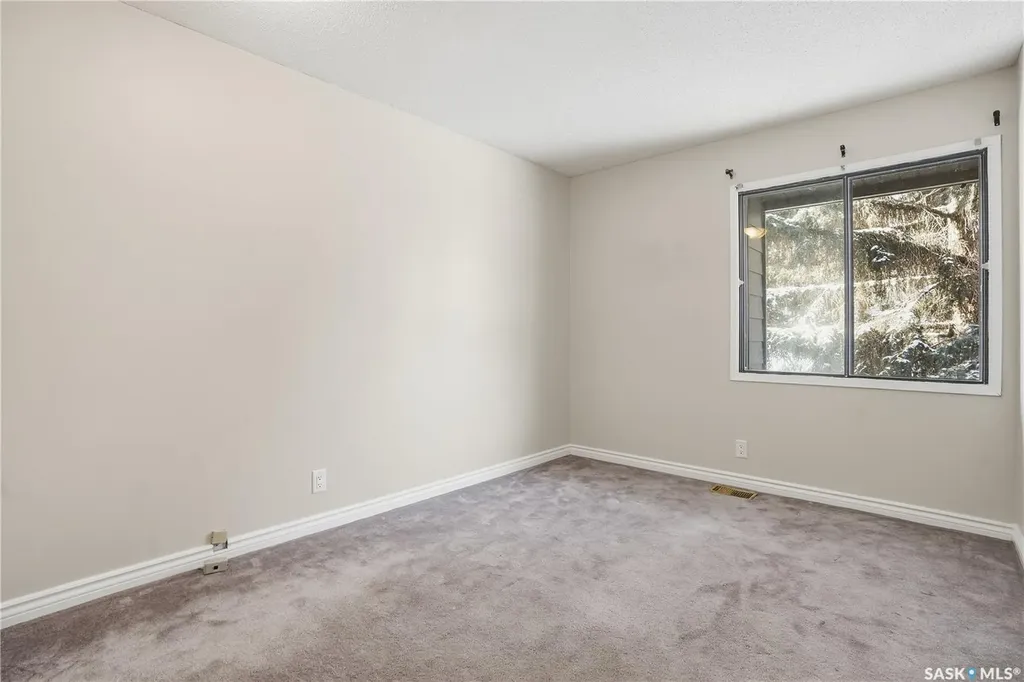 19 Martin Crescent Regina SK S4S 6L6
