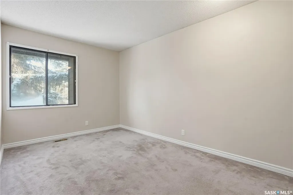 19 Martin Crescent Regina SK S4S 6L6