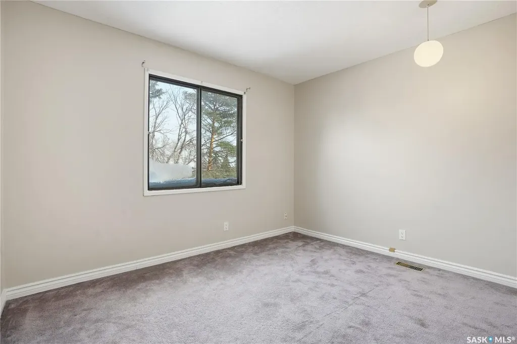 19 Martin Crescent Regina SK S4S 6L6