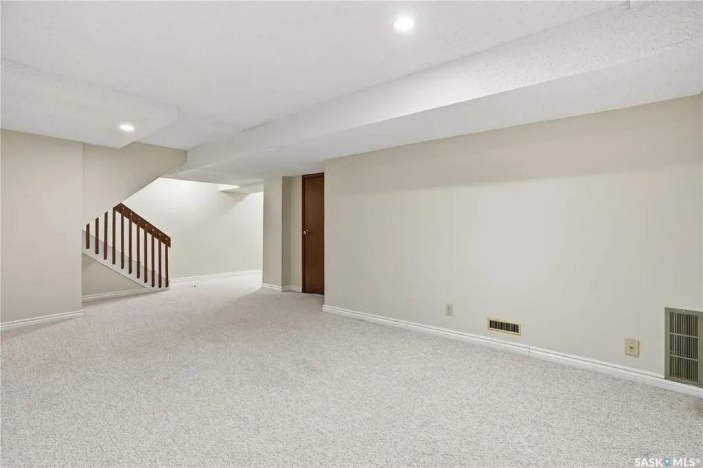 19 Martin Crescent Regina SK S4S 6L6