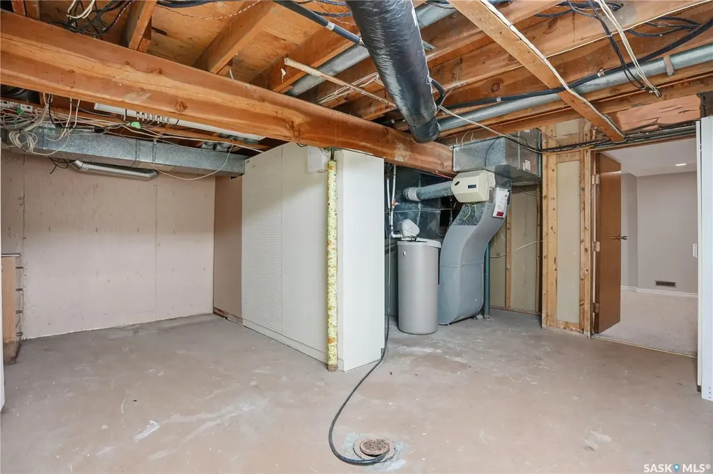 19 Martin Crescent Regina SK S4S 6L6