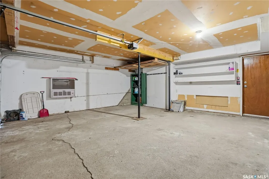 19 Martin Crescent Regina SK S4S 6L6