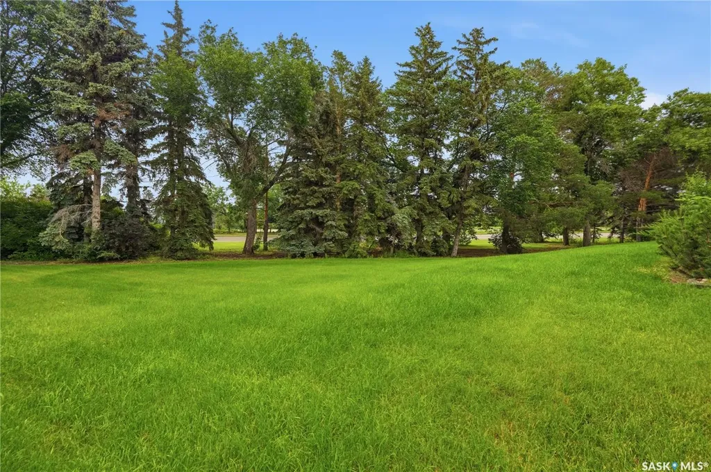 19 Martin Crescent Regina SK S4S 6L6