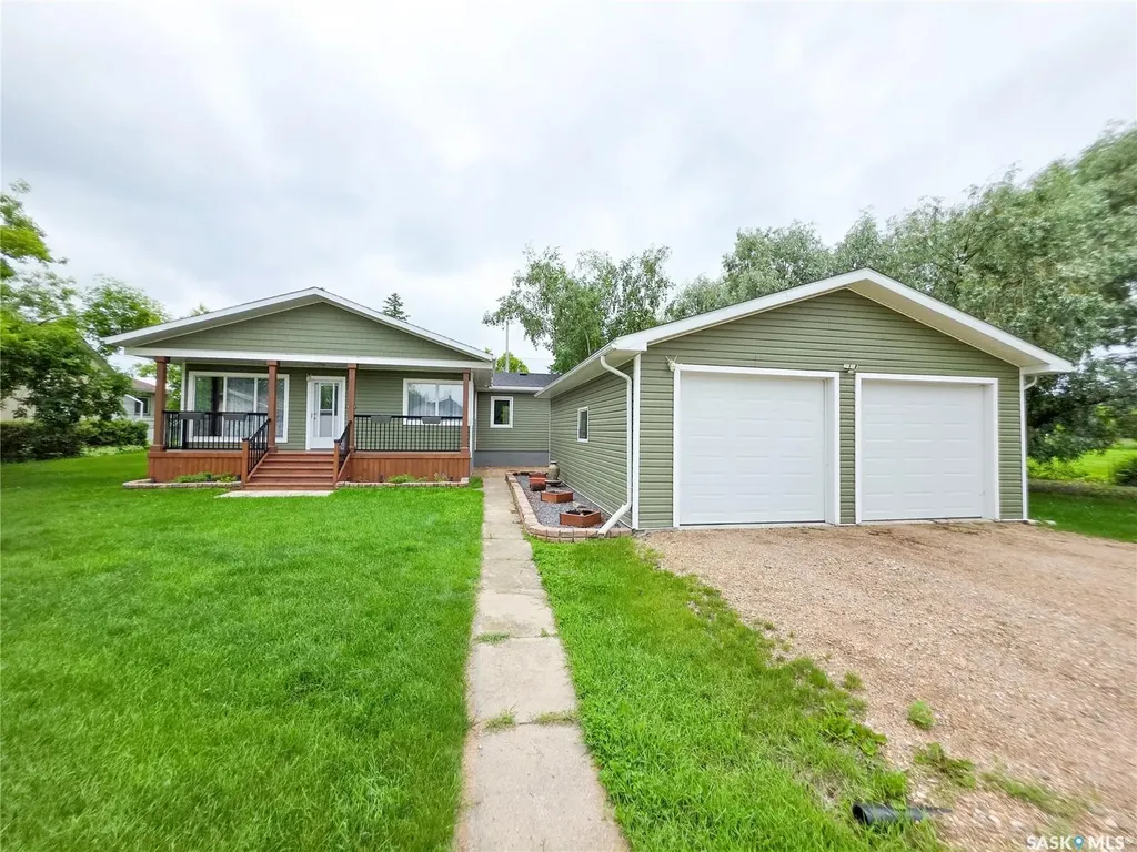 121 1st Avenue NE Ituna SK S0A 1N0