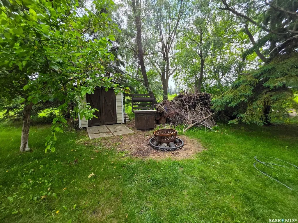 121 1st Avenue NE Ituna SK S0A 1N0