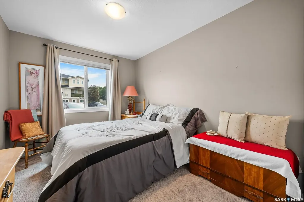 1220 Empress Street Regina SK S4T 1G7