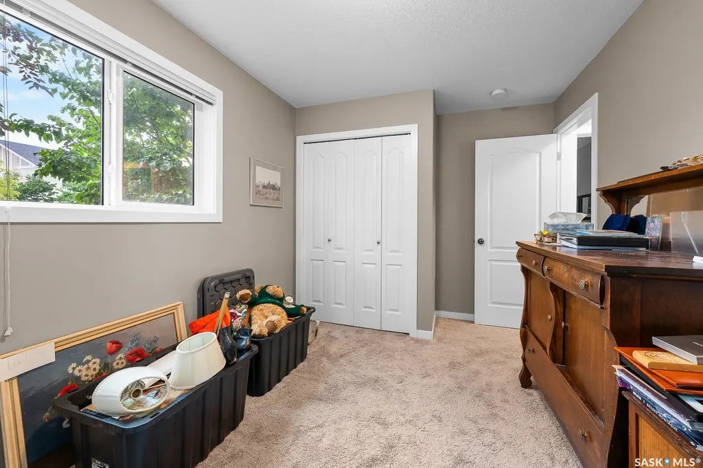 1220 Empress Street Regina SK S4T 1G7