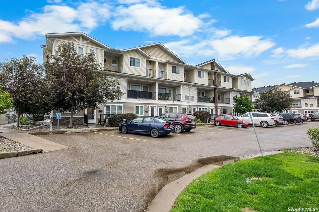 1220 Empress Street Regina SK S4T 1G7