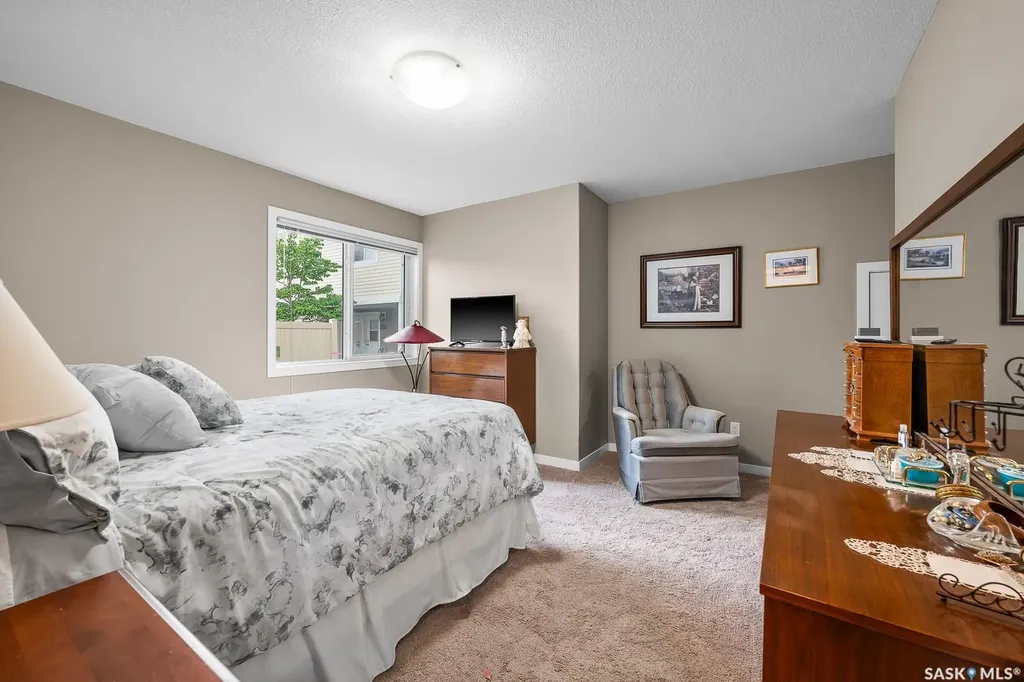 1220 Empress Street Regina SK S4T 1G7