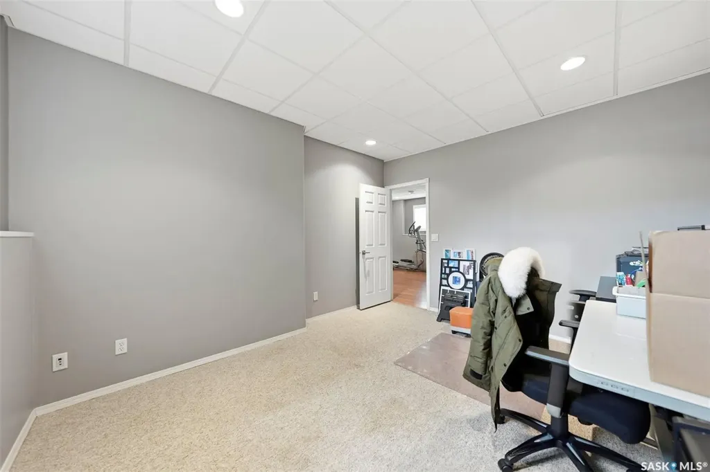 738 Wright Crescent Saskatoon SK S7N 4T8