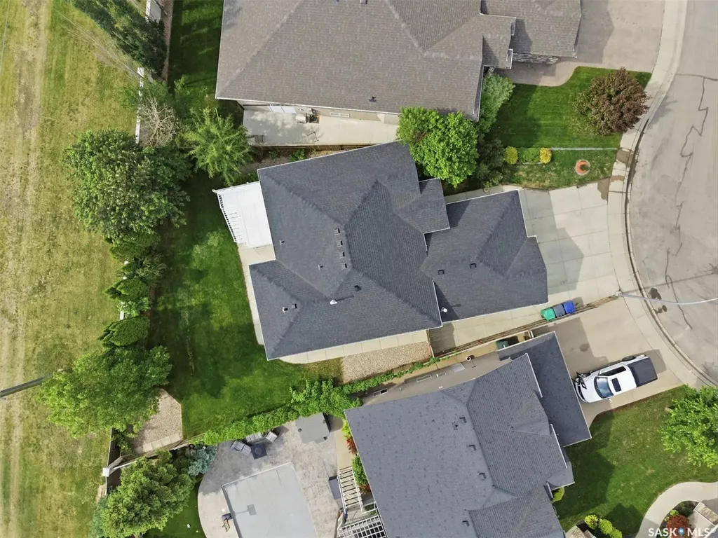 738 Wright Crescent Saskatoon SK S7N 4T8
