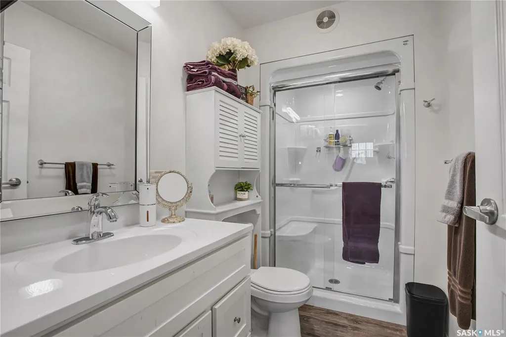 2524 Kelvin Avenue Saskatoon SK S7J 0T7