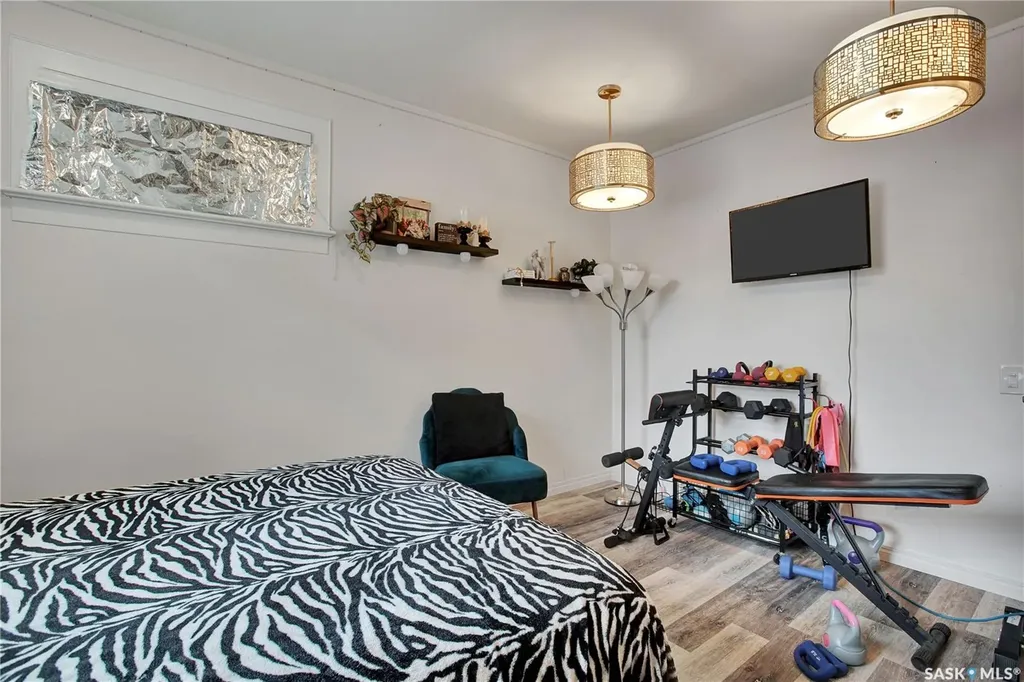 2524 Kelvin Avenue Saskatoon SK S7J 0T7