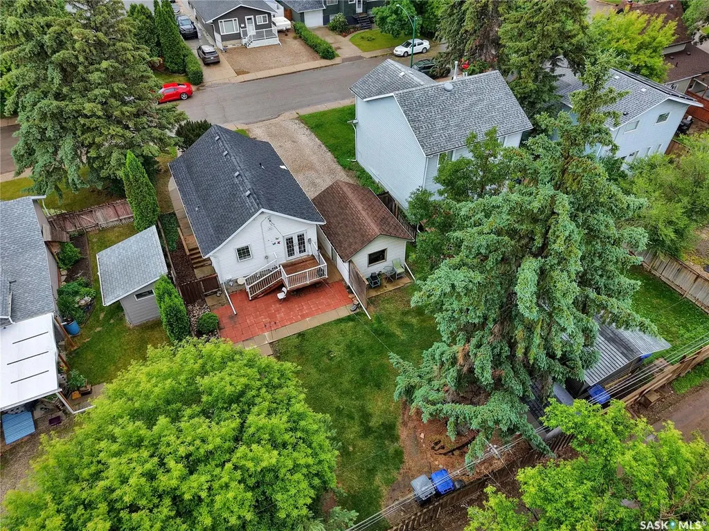 2524 Kelvin Avenue Saskatoon SK S7J 0T7