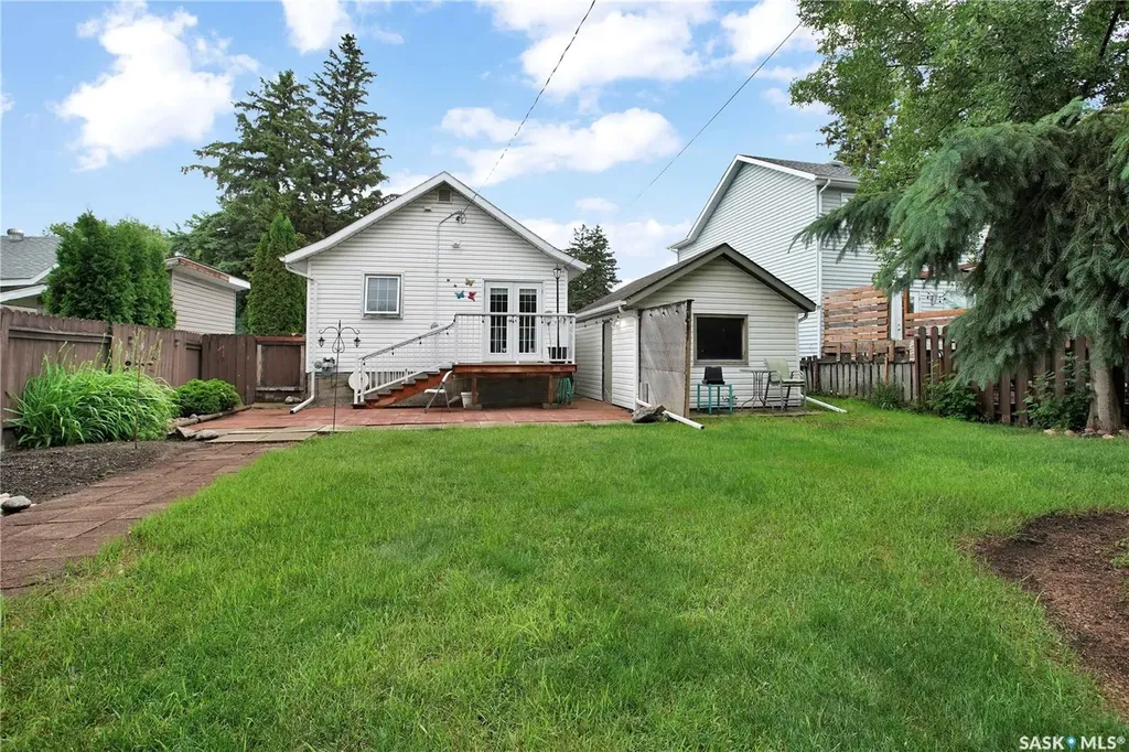 2524 Kelvin Avenue Saskatoon SK S7J 0T7
