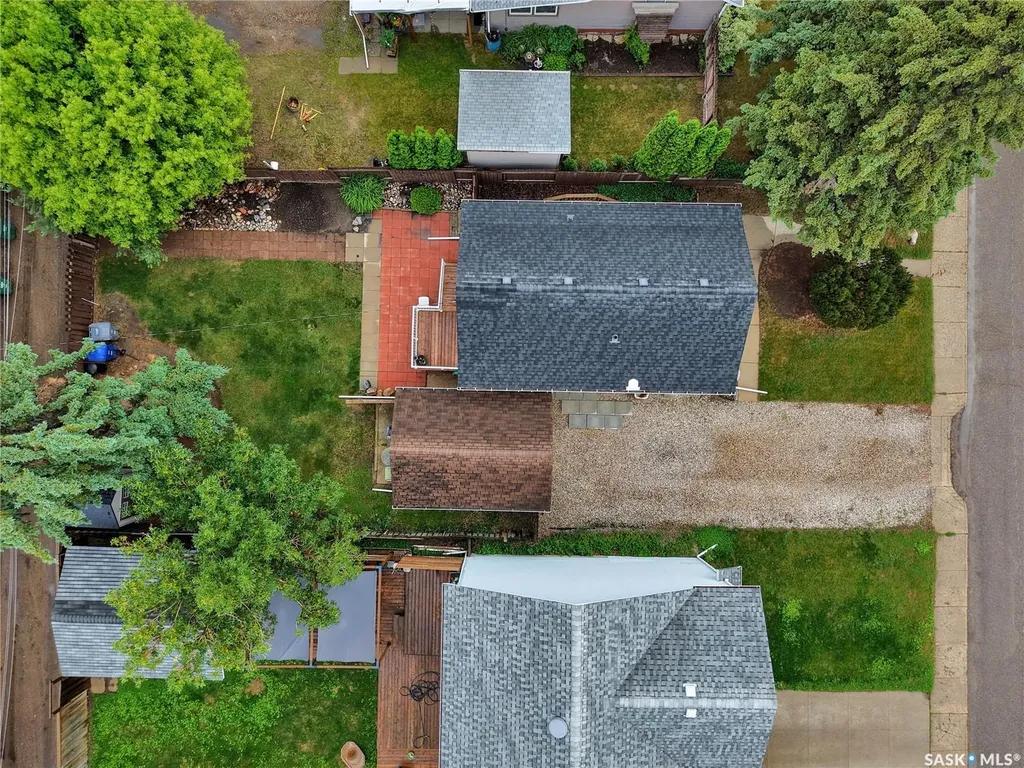 2524 Kelvin Avenue Saskatoon SK S7J 0T7