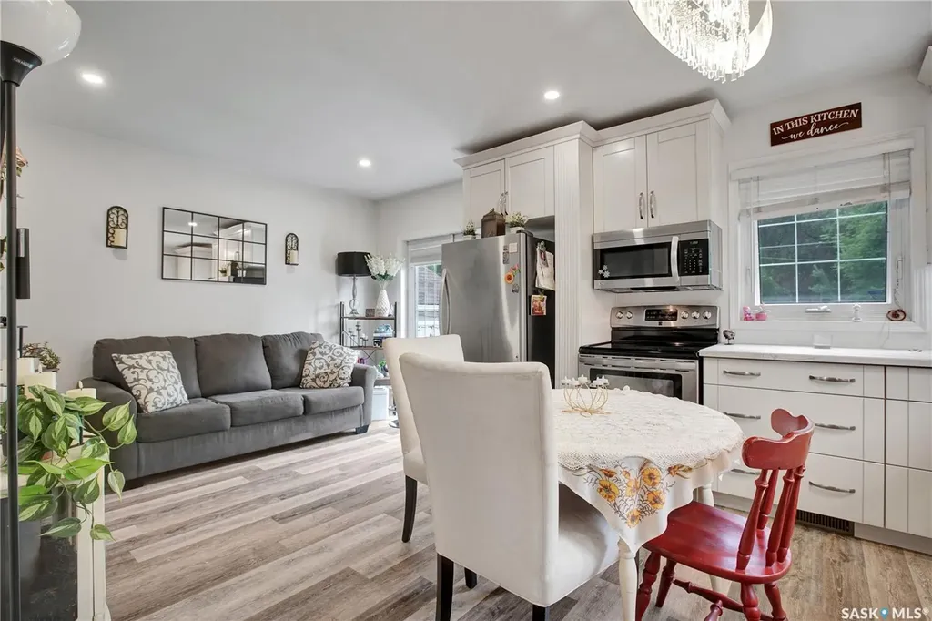 2524 Kelvin Avenue Saskatoon SK S7J 0T7