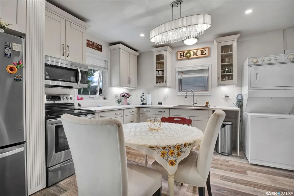 2524 Kelvin Avenue Saskatoon SK S7J 0T7