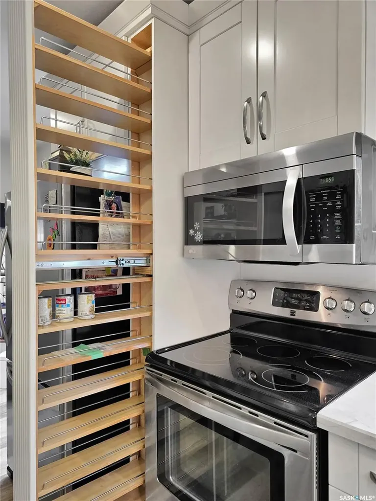 2524 Kelvin Avenue Saskatoon SK S7J 0T7