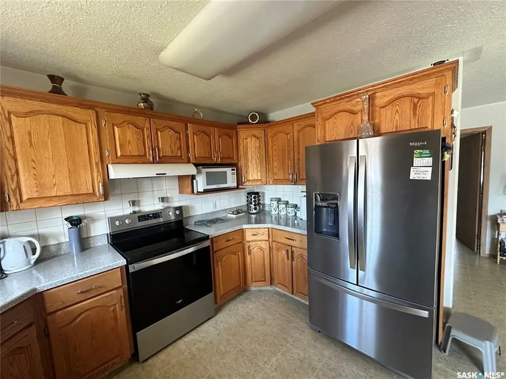 48 Eisenhower Street Redvers SK S0C 2H0