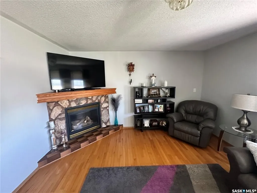 48 Eisenhower Street Redvers SK S0C 2H0