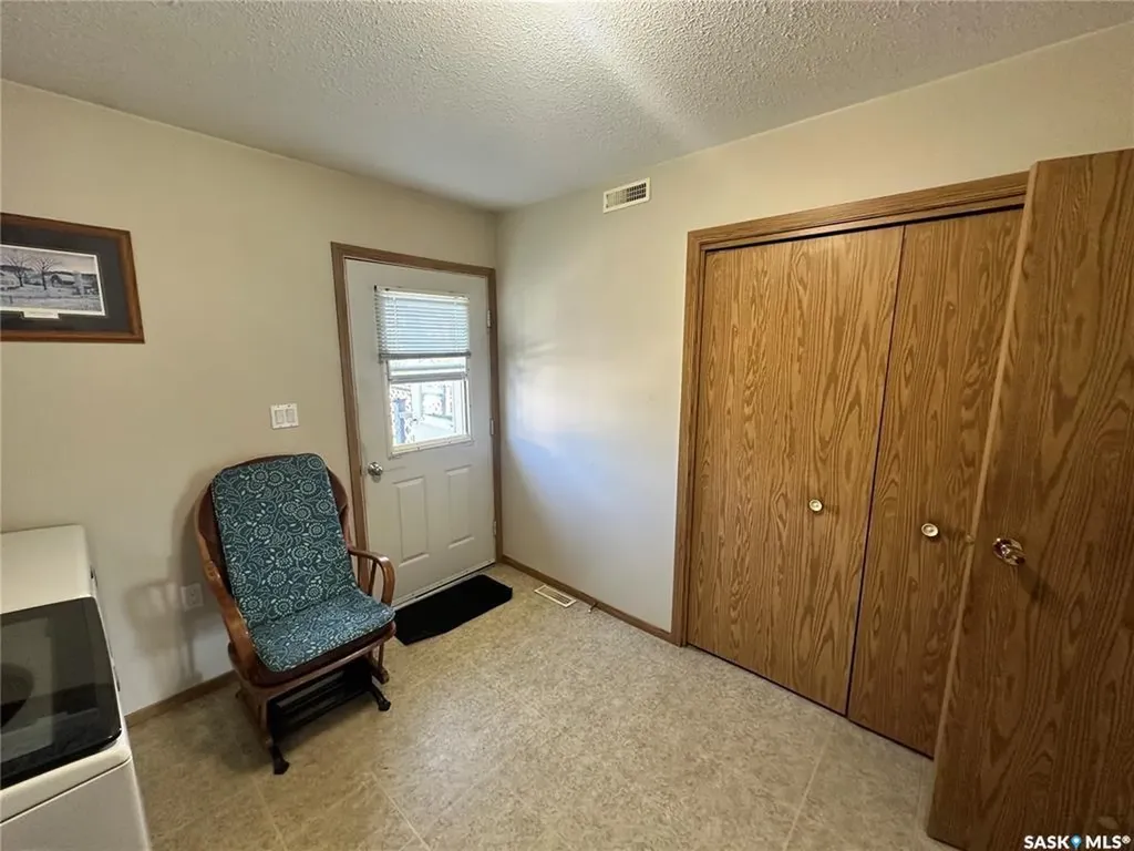 48 Eisenhower Street Redvers SK S0C 2H0
