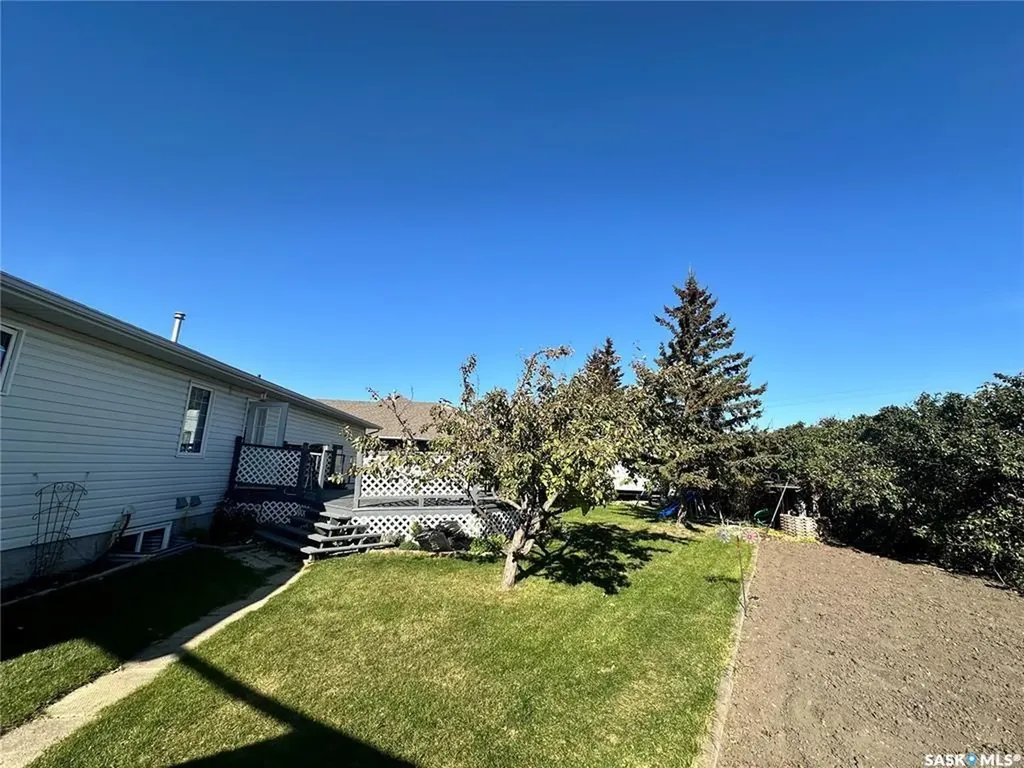 48 Eisenhower Street Redvers SK S0C 2H0