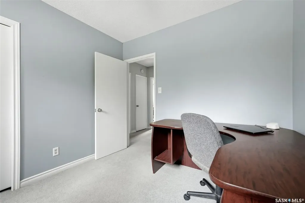 2305 Parliament Avenue Regina SK S4S 4G5