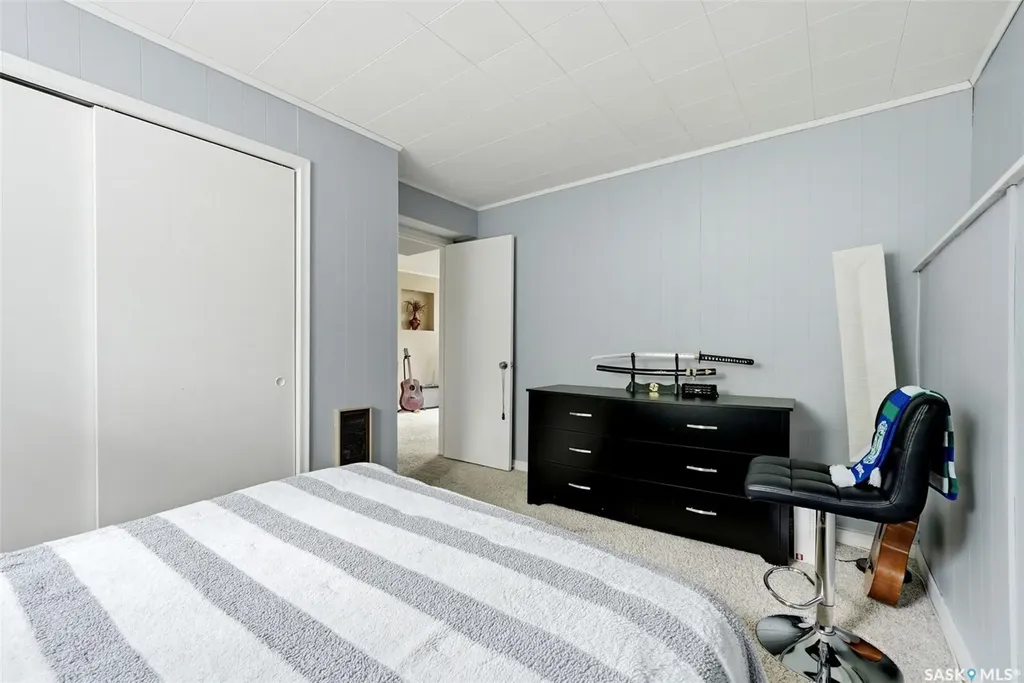 2305 Parliament Avenue Regina SK S4S 4G5