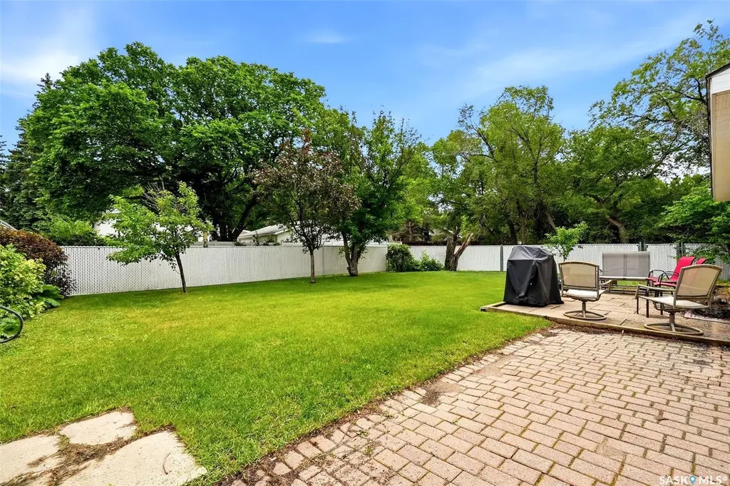 2305 Parliament Avenue Regina SK S4S 4G5