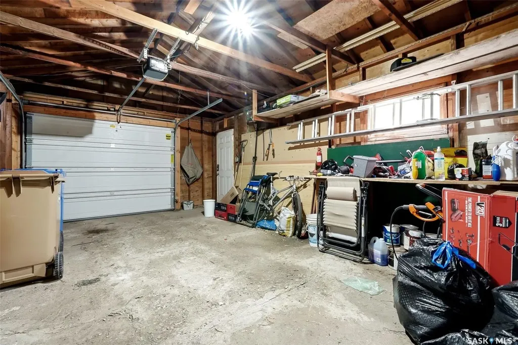2305 Parliament Avenue Regina SK S4S 4G5