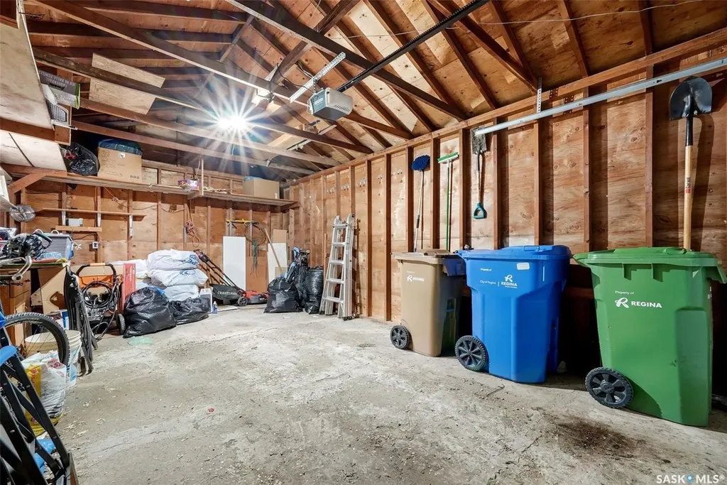 2305 Parliament Avenue Regina SK S4S 4G5