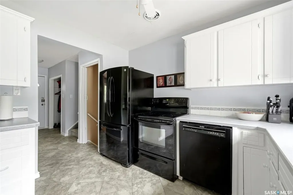 2305 Parliament Avenue Regina SK S4S 4G5
