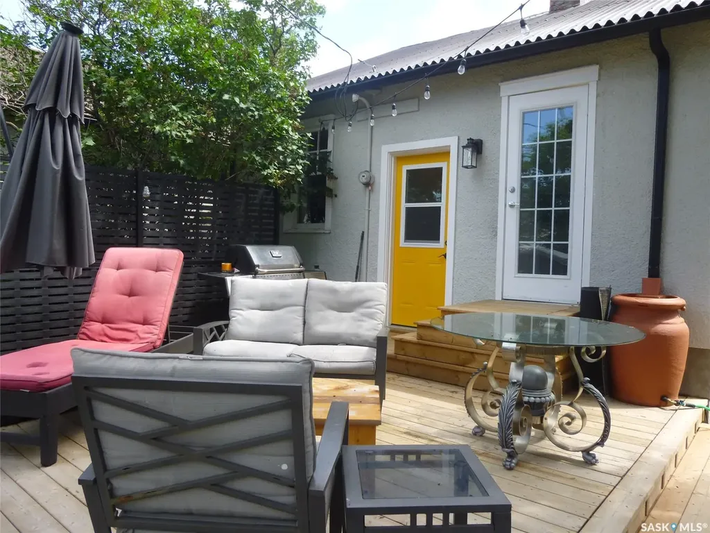 2458 Broder Street Regina SK S4N 3T2