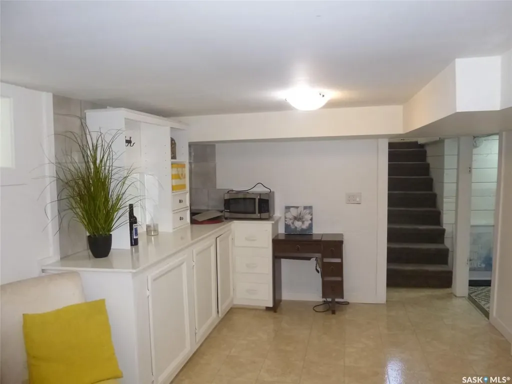 2458 Broder Street Regina SK S4N 3T2