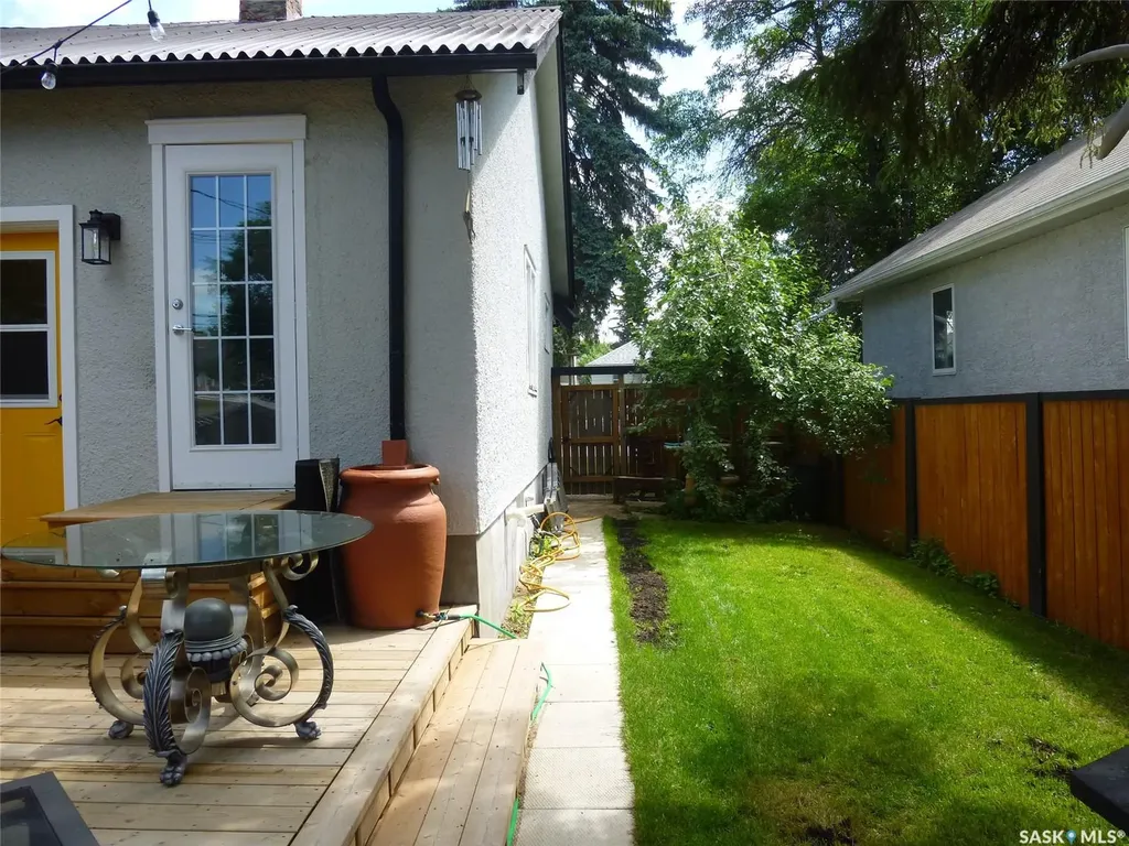 2458 Broder Street Regina SK S4N 3T2