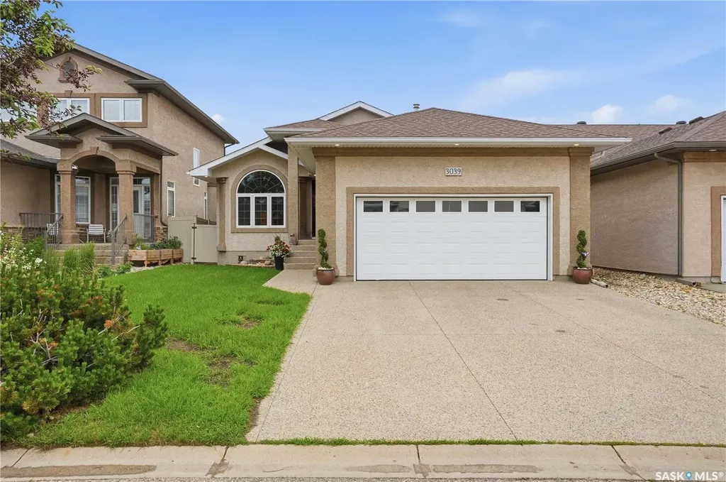3039 Cranbourn Crescent Regina SK S4V 3B3