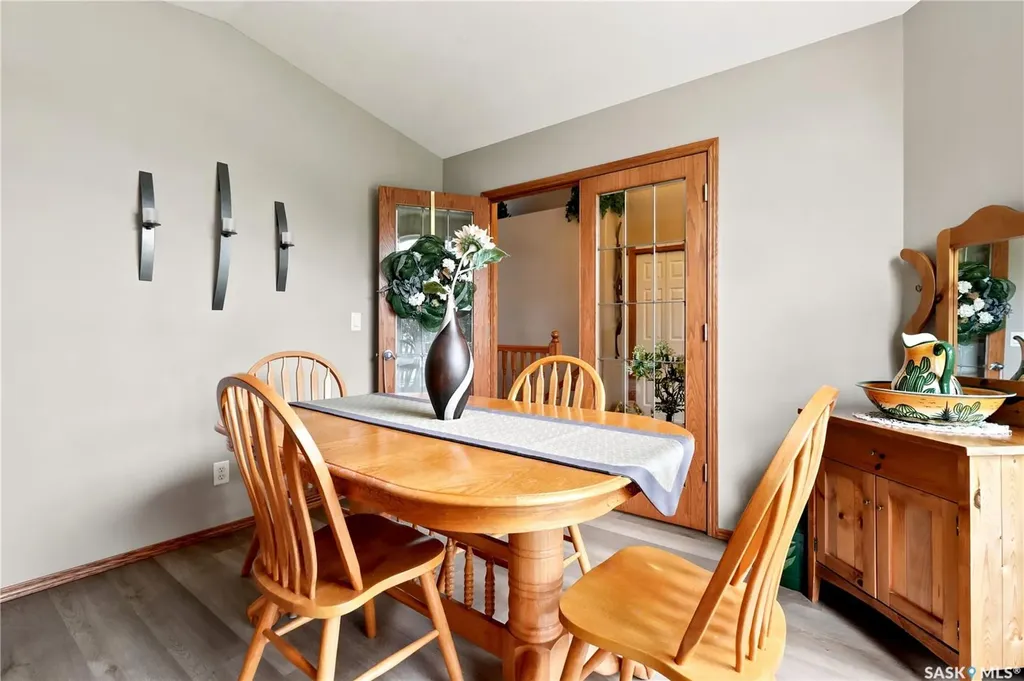 3039 Cranbourn Crescent Regina SK S4V 3B3