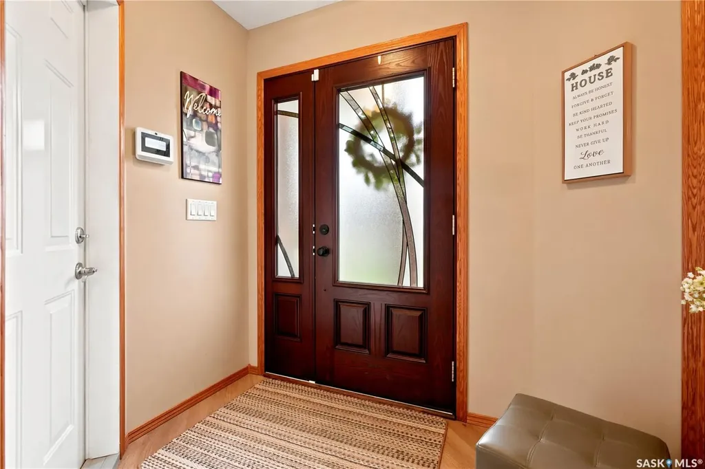 3039 Cranbourn Crescent Regina SK S4V 3B3