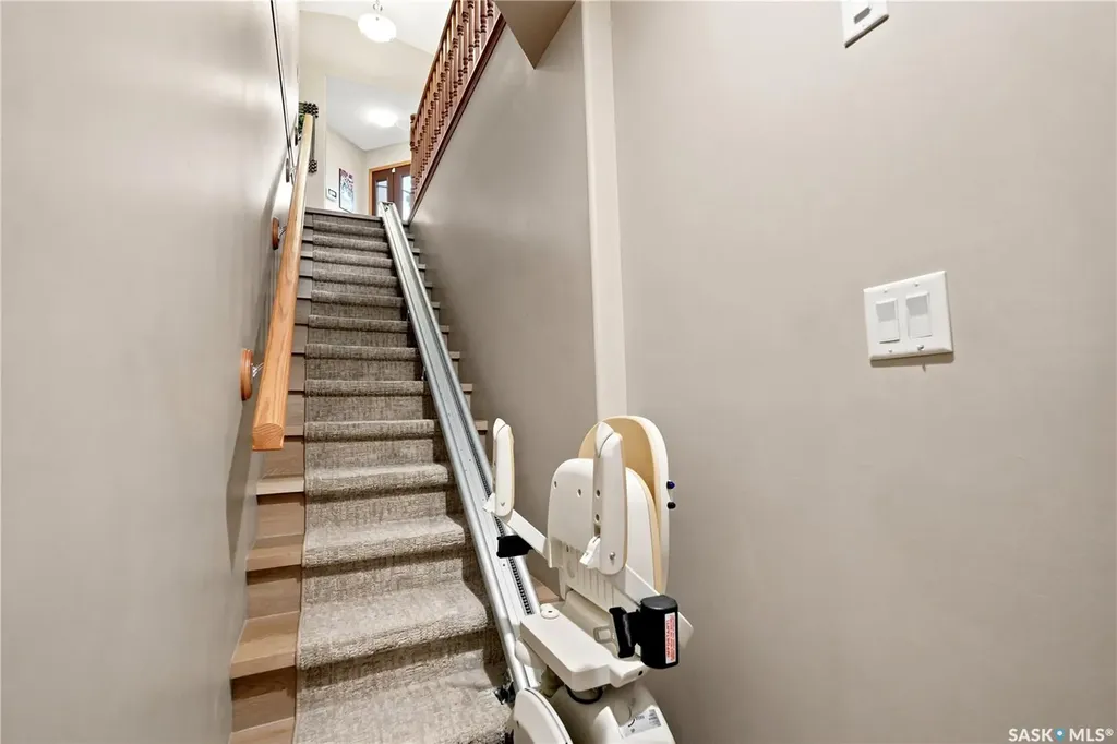 3039 Cranbourn Crescent Regina SK S4V 3B3