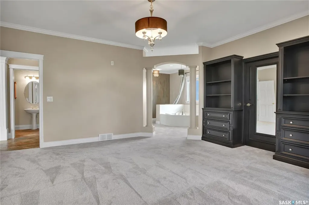 218 Horlick Crescent Saskatoon SK S7N 4R5