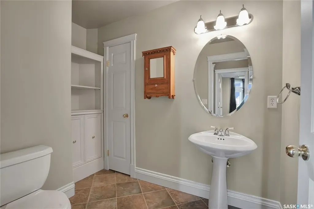 218 Horlick Crescent Saskatoon SK S7N 4R5